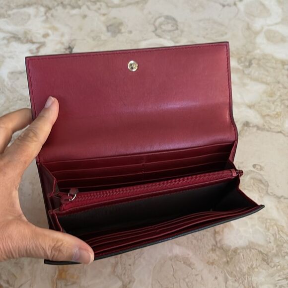 GUCCI Red Shiny Leather Interlocking G Heart Flap Long Wallet - Picture 11 of 14